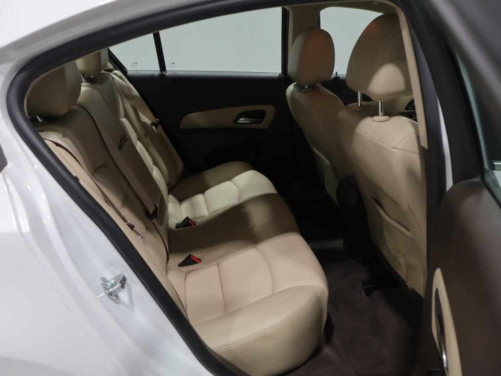 Used 2015 Chevrolet Cruze LT FWD image 20