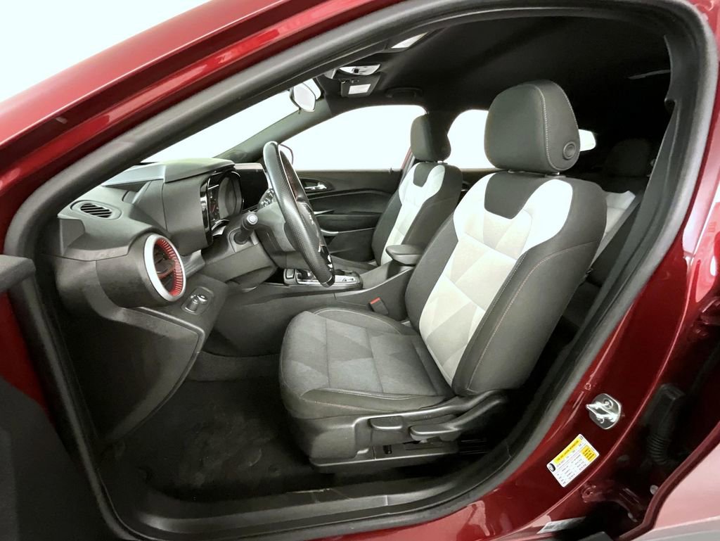 Certified 2024 Chevrolet Trax RS w/ Driver Confidence Package image 10