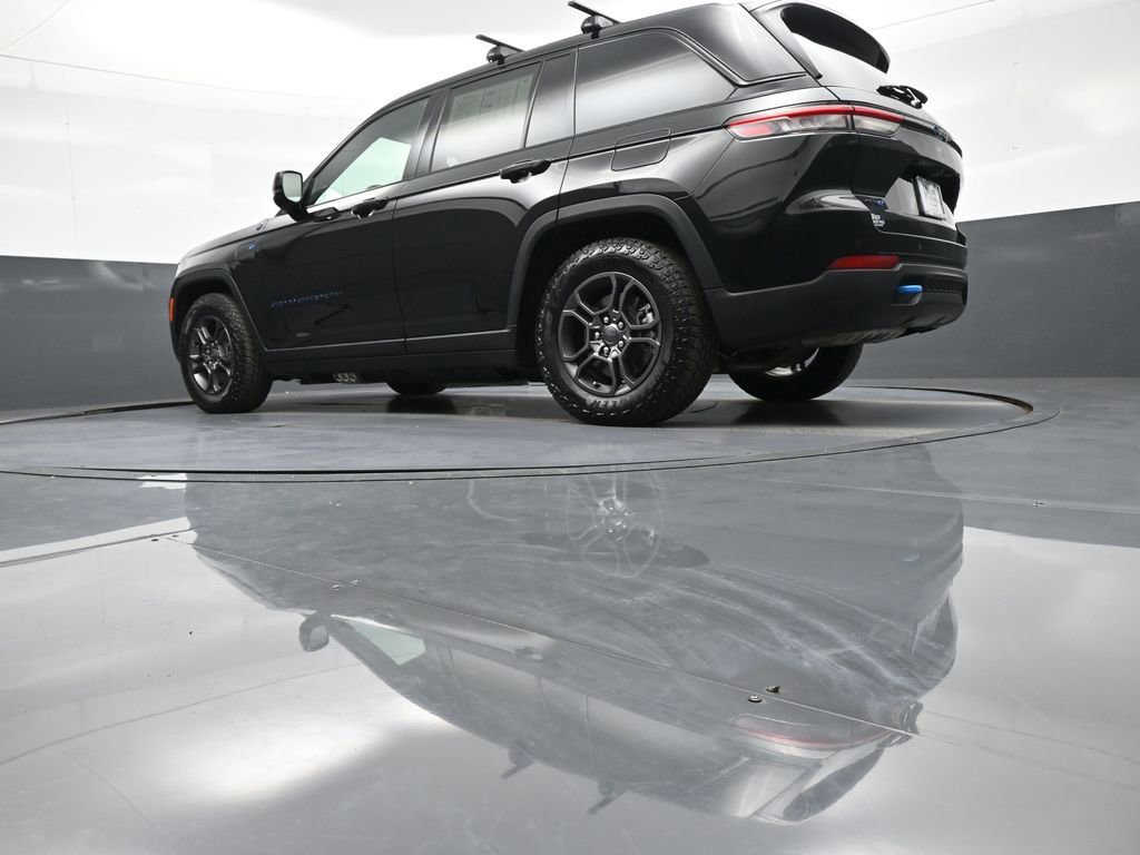 Used 2024 Jeep Grand Cherokee Trailhawk image 33