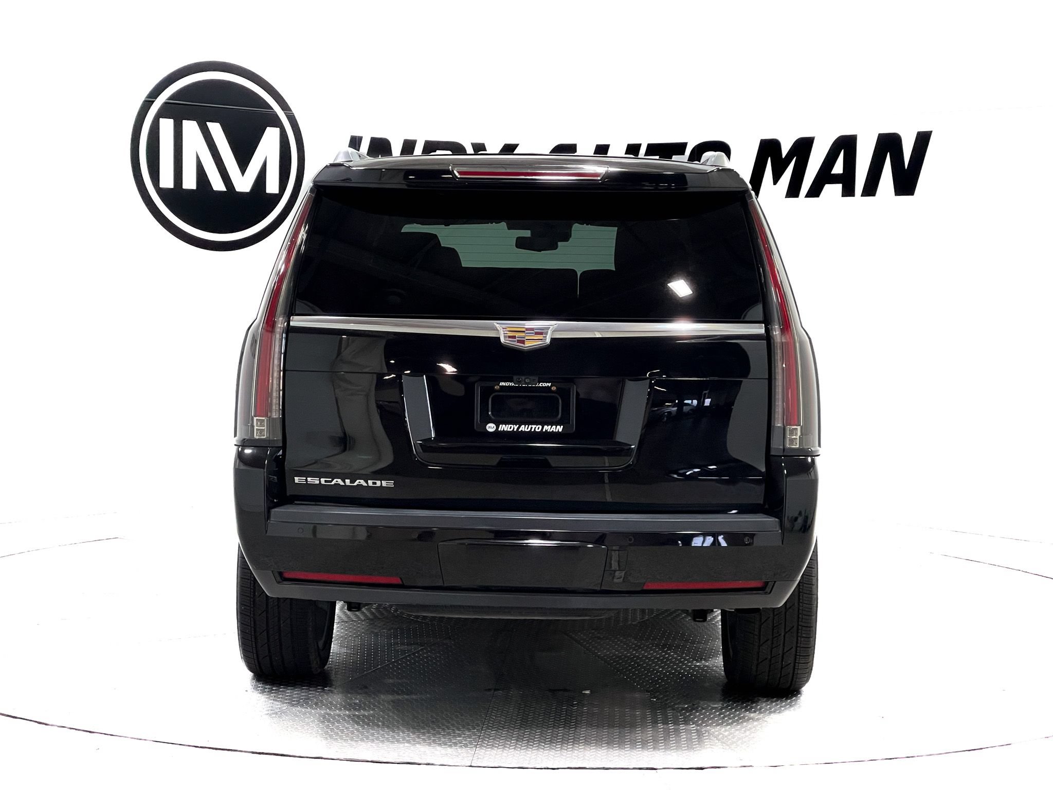 Used 2020 Cadillac Escalade Premium Luxury AWD/4WD image 5
