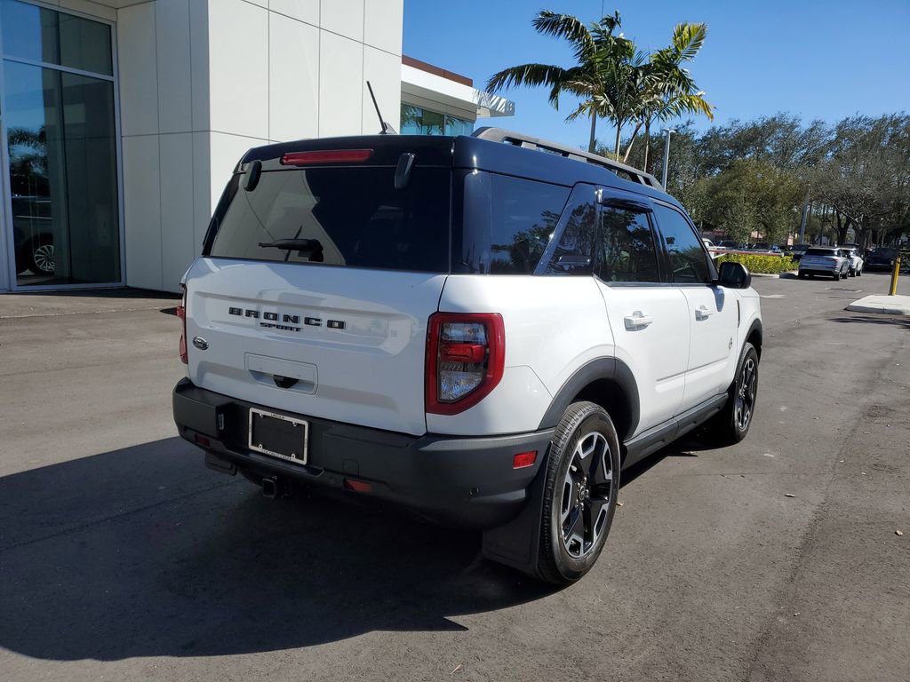 Used 2023 Ford Bronco Sport Outer Banks w/ Tech Package AWD/4WD image 4
