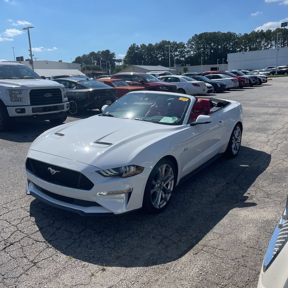 Used 2019 Ford Mustang GT Premium w/ Equipment Group 401A RWD image 2