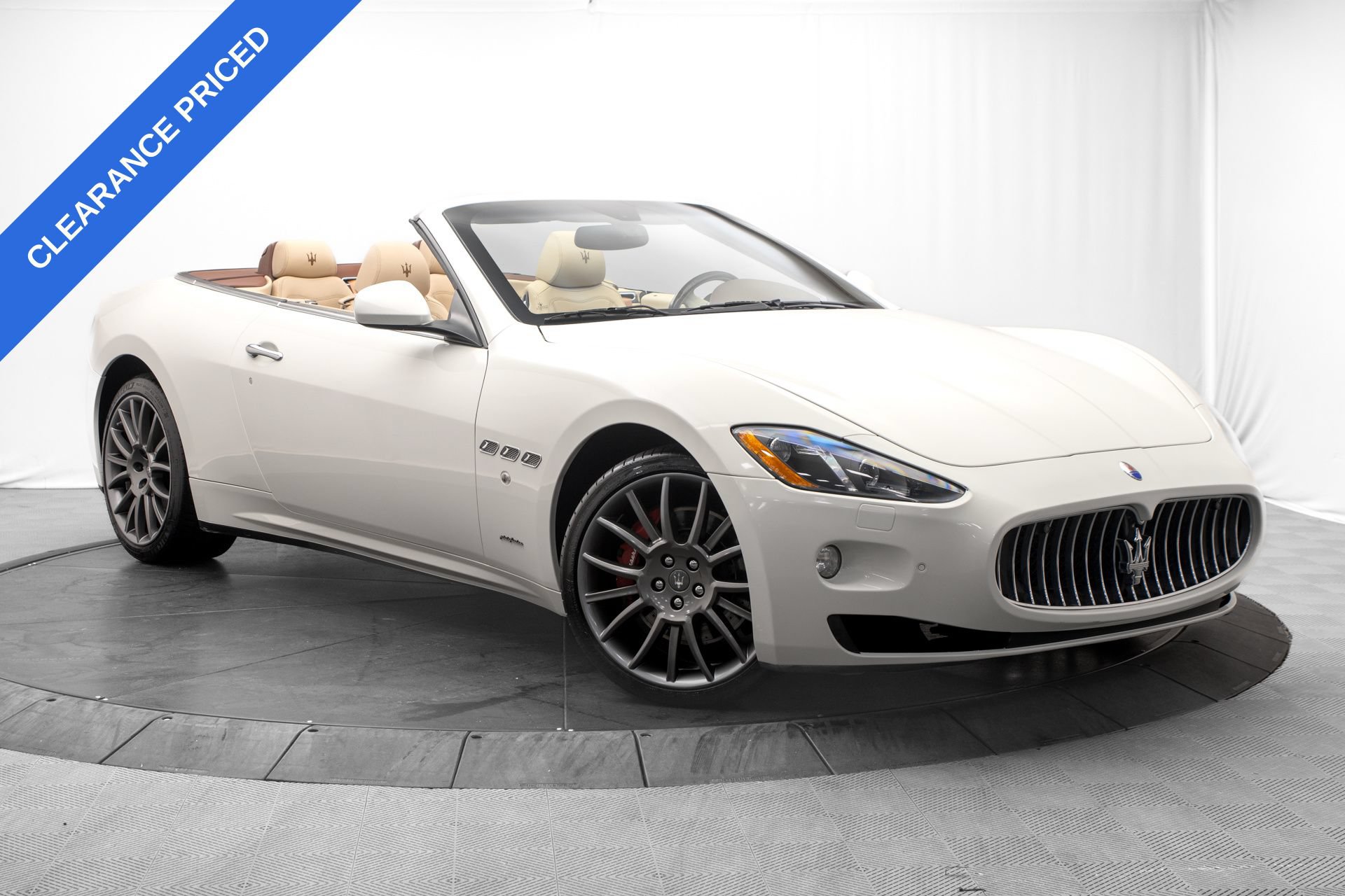 Used 2013 Maserati GranTurismo Convertible RWD image 1
