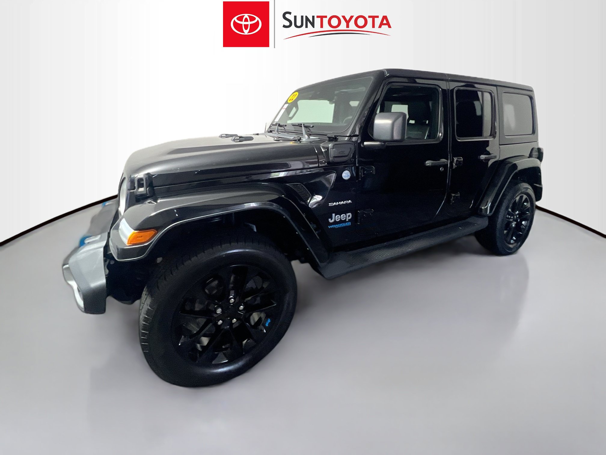 Used 2022 Jeep Wrangler Unlimited Sahara w/ Safety Group AWD/4WD image 9