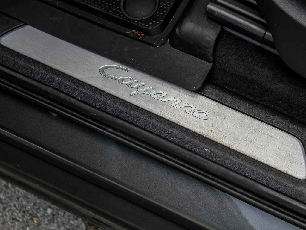 Used 2021 Porsche Cayenne Coupe AWD/4WD image 25