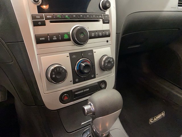 Used 2010 Chevrolet Malibu LT FWD image 29