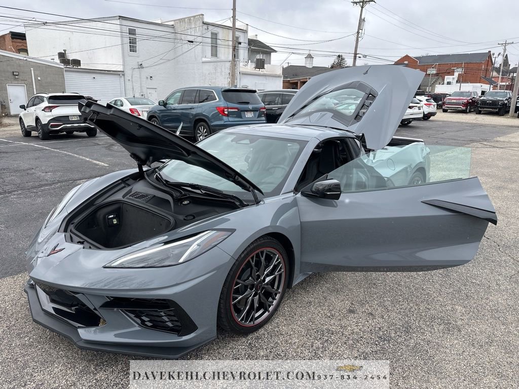 Used 2025 Chevrolet Corvette Stingray Coupe w/ 1LT image 26