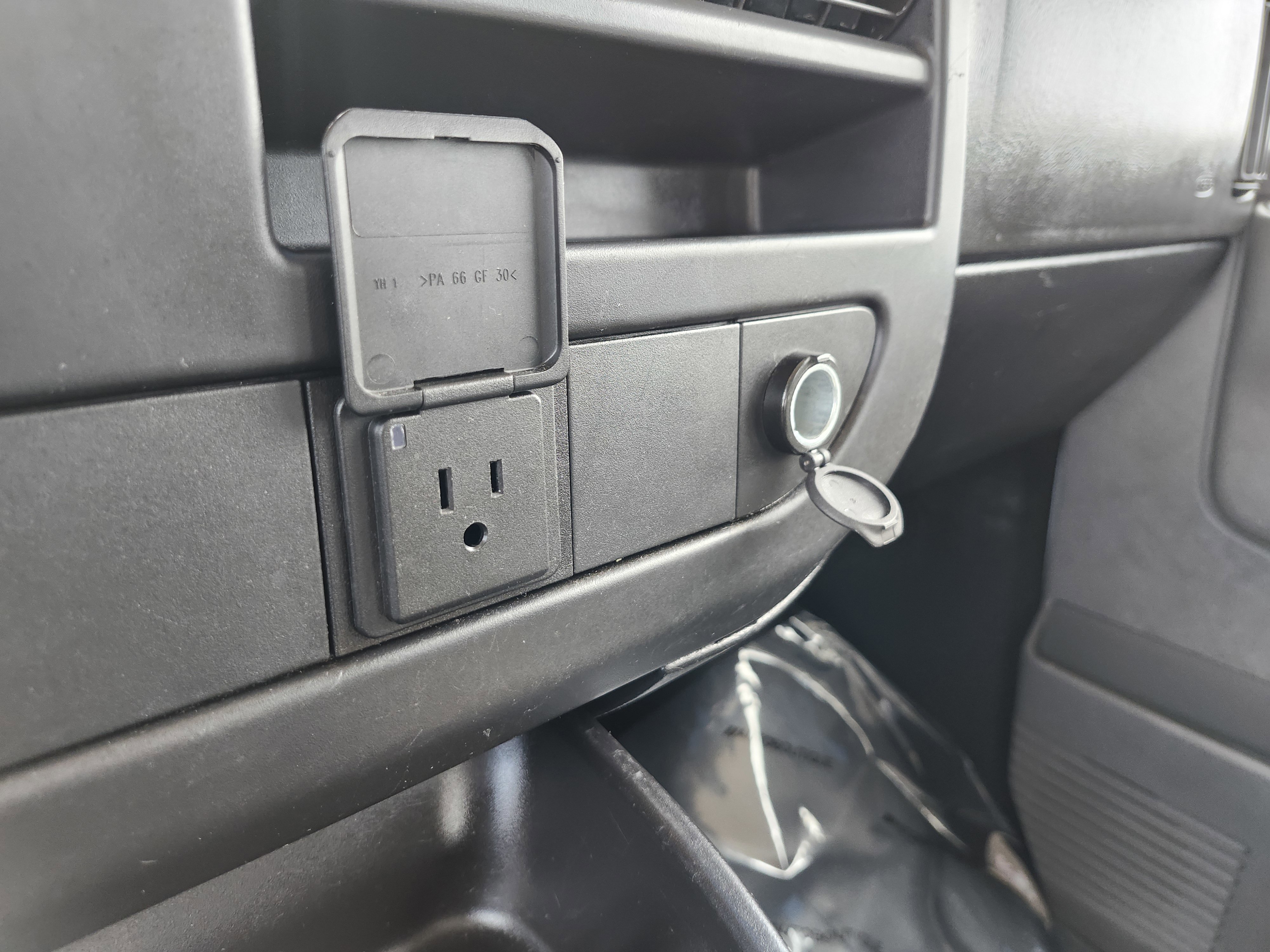 Used 2020 GMC Savana 2500 w/ Driver Convenience Package image 8