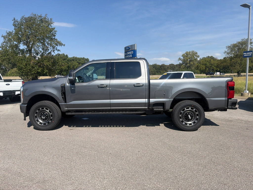 New 2027 Ford F250 XLT w/ XLT Premium Package AWD/4WD image 8
