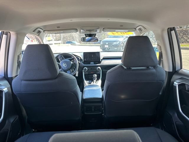 Used 2024 Toyota RAV4 LE AWD/4WD image 13