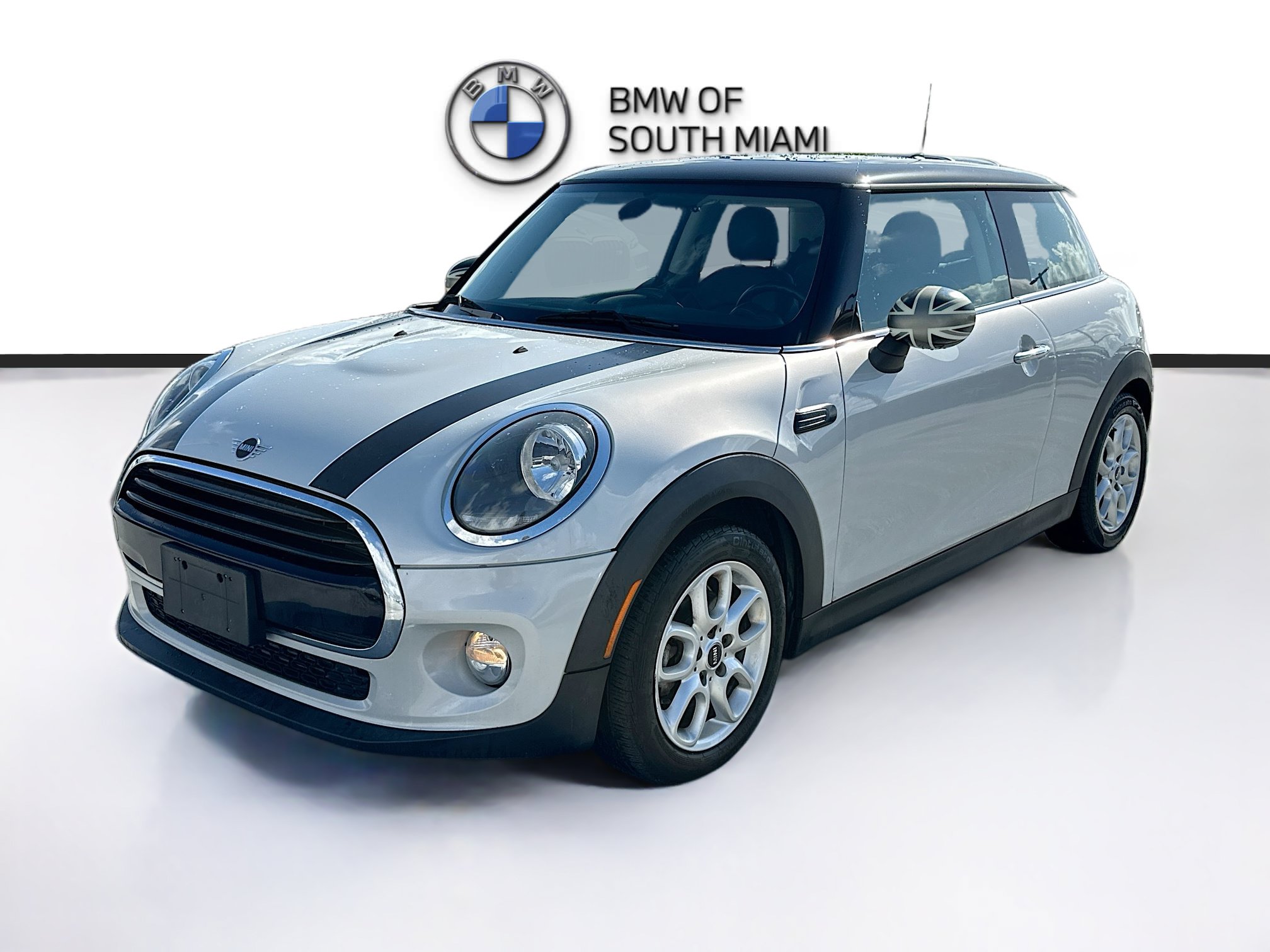 Used 2019 MINI Cooper 2-Door Hardtop FWD image 3