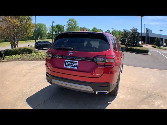 Used 2025 Honda Pilot Elite image 7