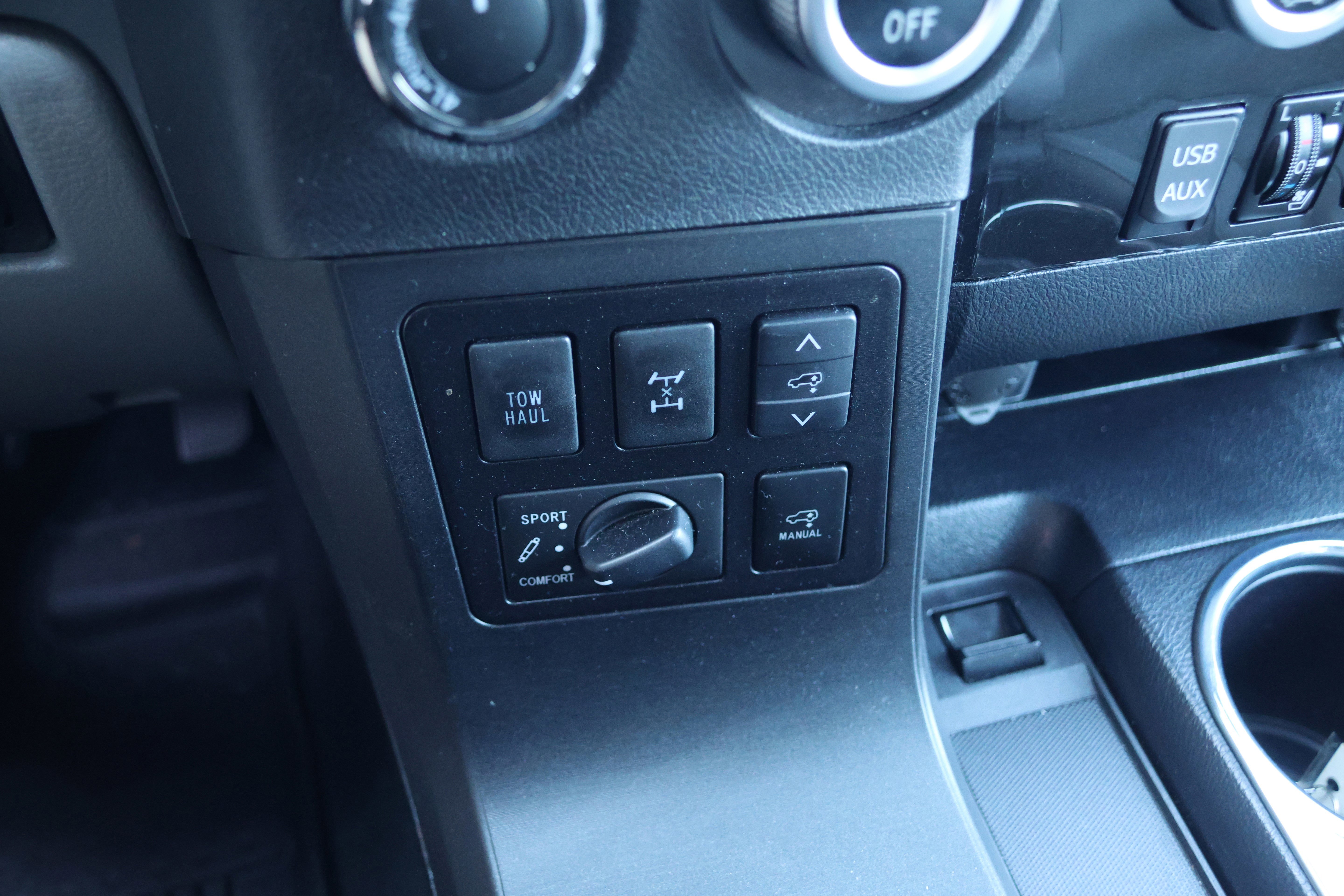 Used 2018 Toyota Sequoia Platinum image 28