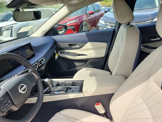 New 2026 Nissan Sentra SL w/ Floor Mat Package FWD image 8