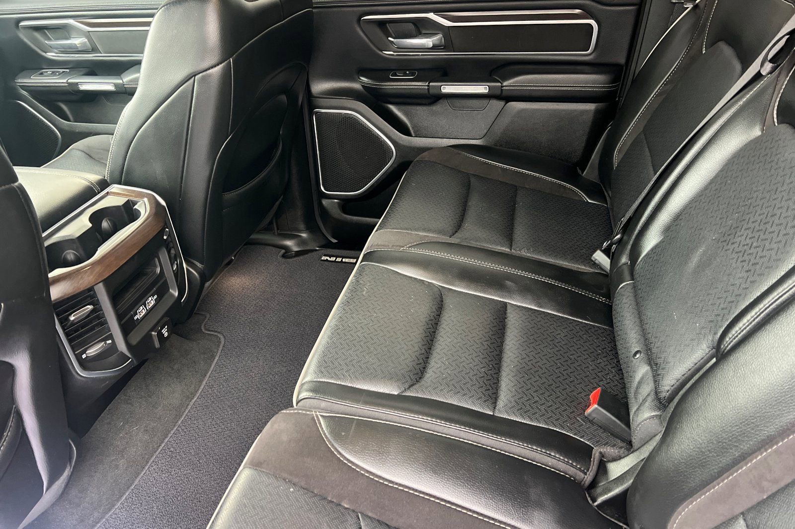 Used 2022 RAM 1500 Laramie image 15