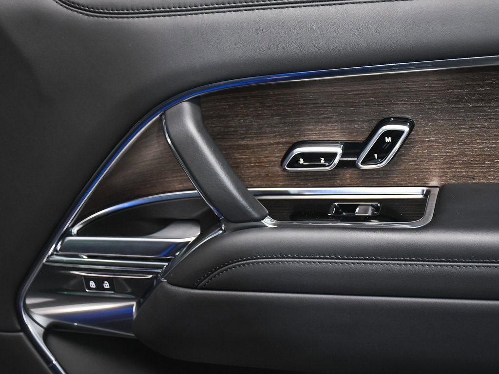 Used 2024 Land Rover Range Rover Autobiography image 19