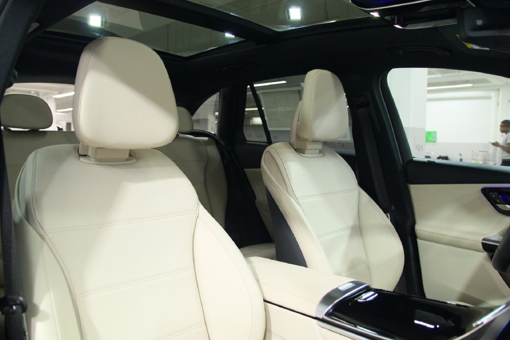 Certified 2023 Mercedes-Benz GLC 300 4MATIC image 22