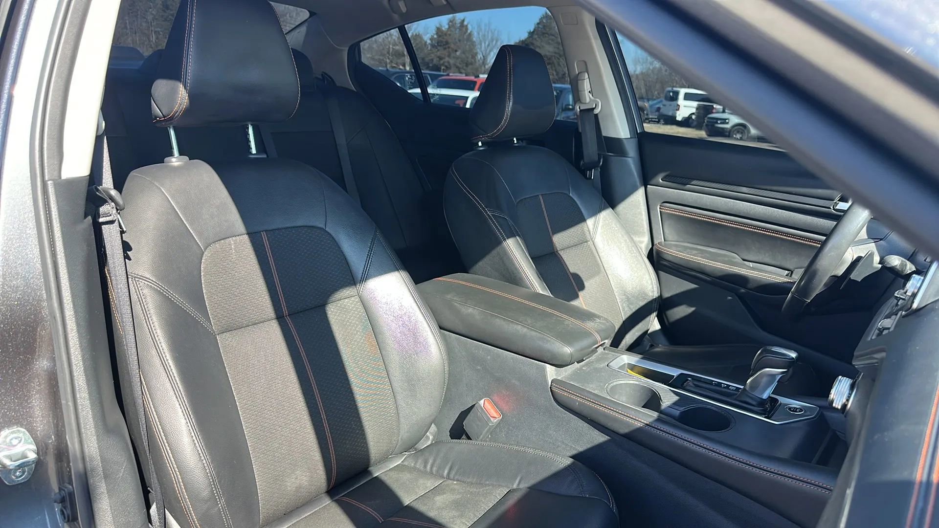 Used 2022 Nissan Altima 2.5 SR w/ Midnight Edition Package image 14