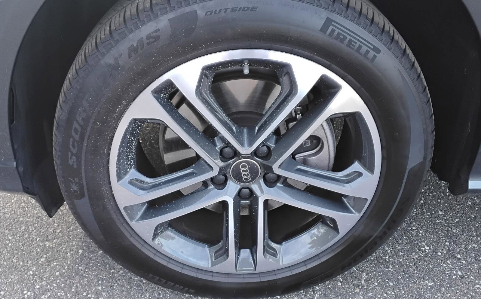 Certified 2025 Audi Q5 Premium Plus w/ Premium Plus image 12