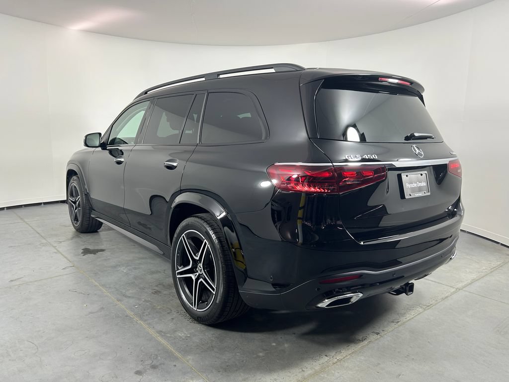Used 2024 Mercedes-Benz GLS 450 4MATIC image 3