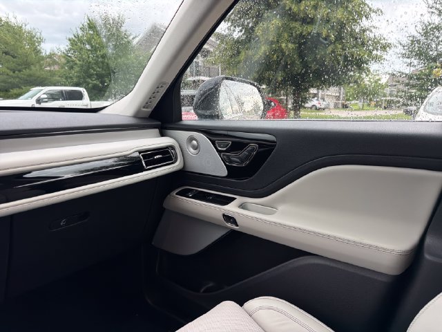 New 2026 Lincoln Aviator Reserve AWD/4WD image 21