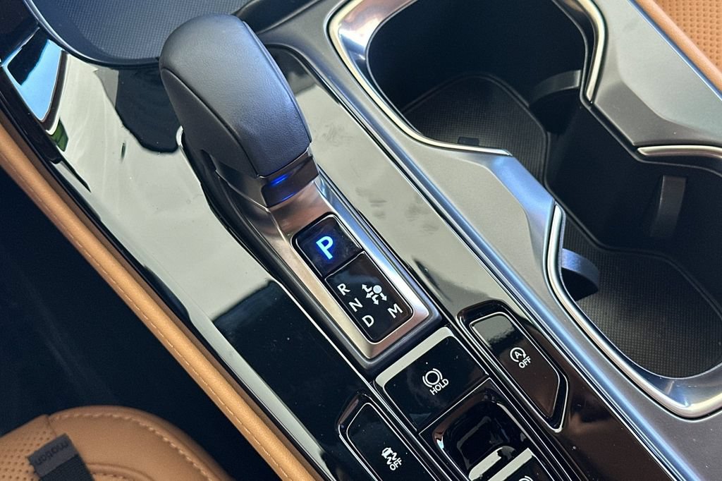Used 2025 Lexus NX 250 FWD w/ Accessory Package (Z2) image 24