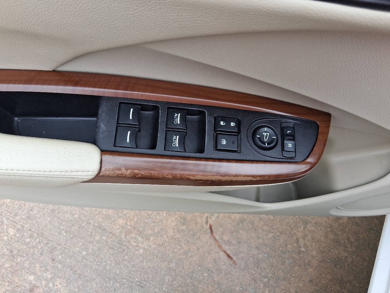 Used 2013 Acura RDX w/ Technology Package FWD image 29