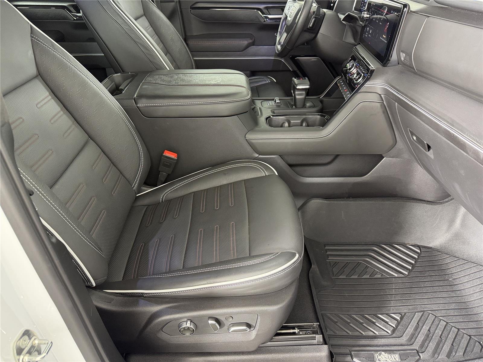 Certified 2024 GMC Sierra 1500 AT4X w/ AT4X AEV Edition AWD/4WD image 11