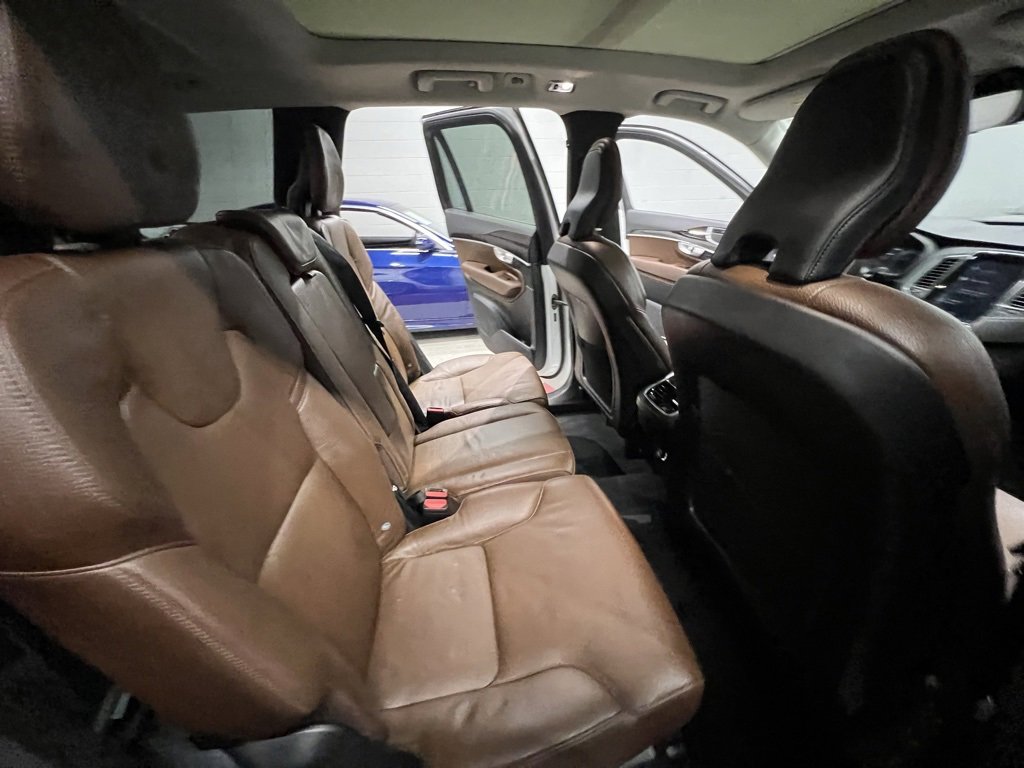 Used 2019 Volvo XC90 T6 Momentum w/ Protection Package image 21