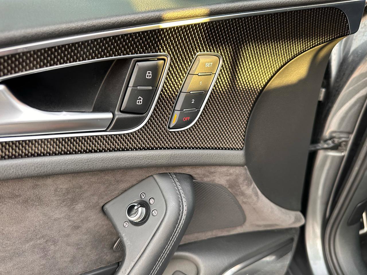 Used 2016 Audi S6 Prestige w/ Prestige Package image 16