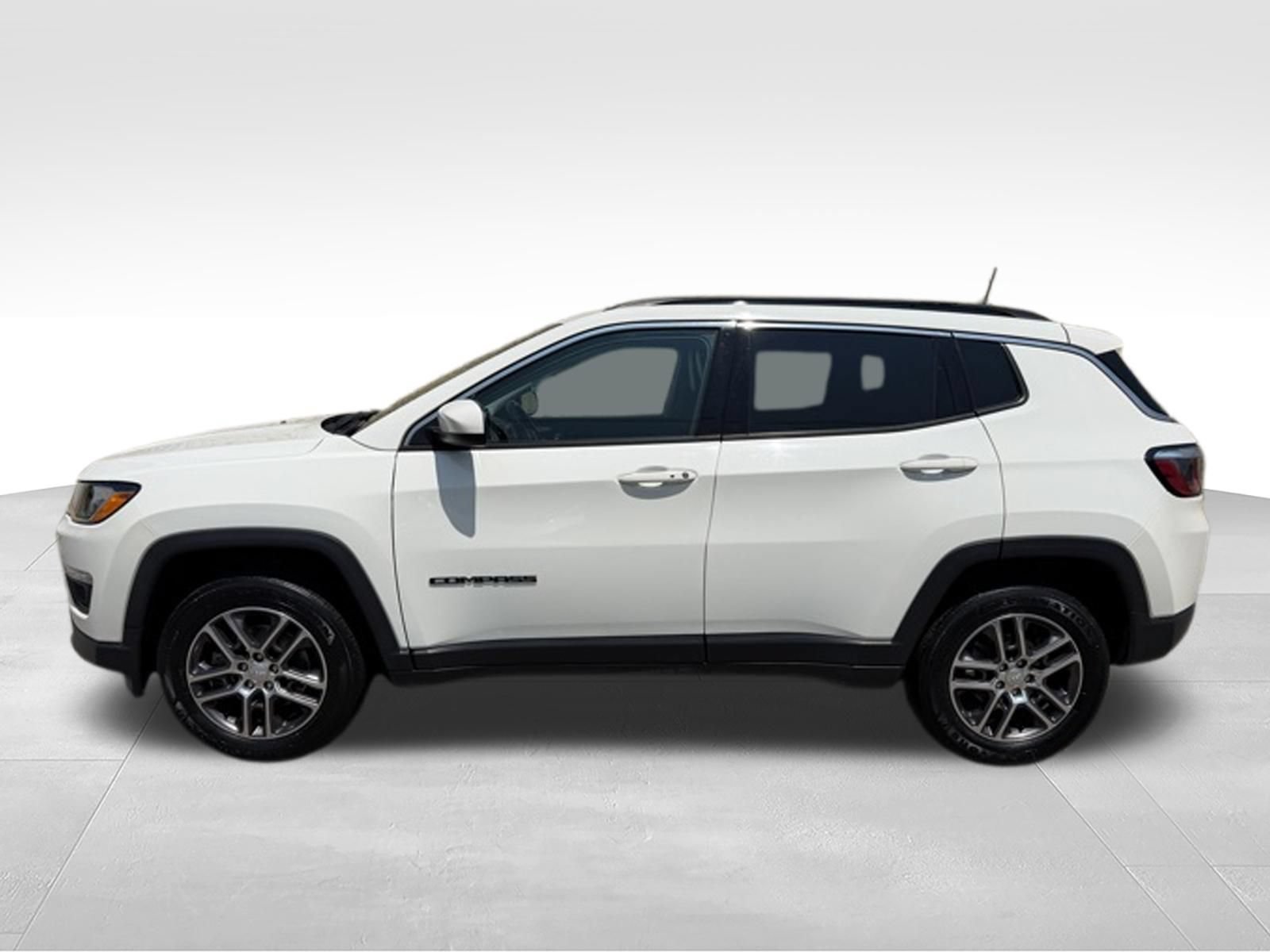 Used 2020 Jeep Compass Latitude AWD/4WD image 10