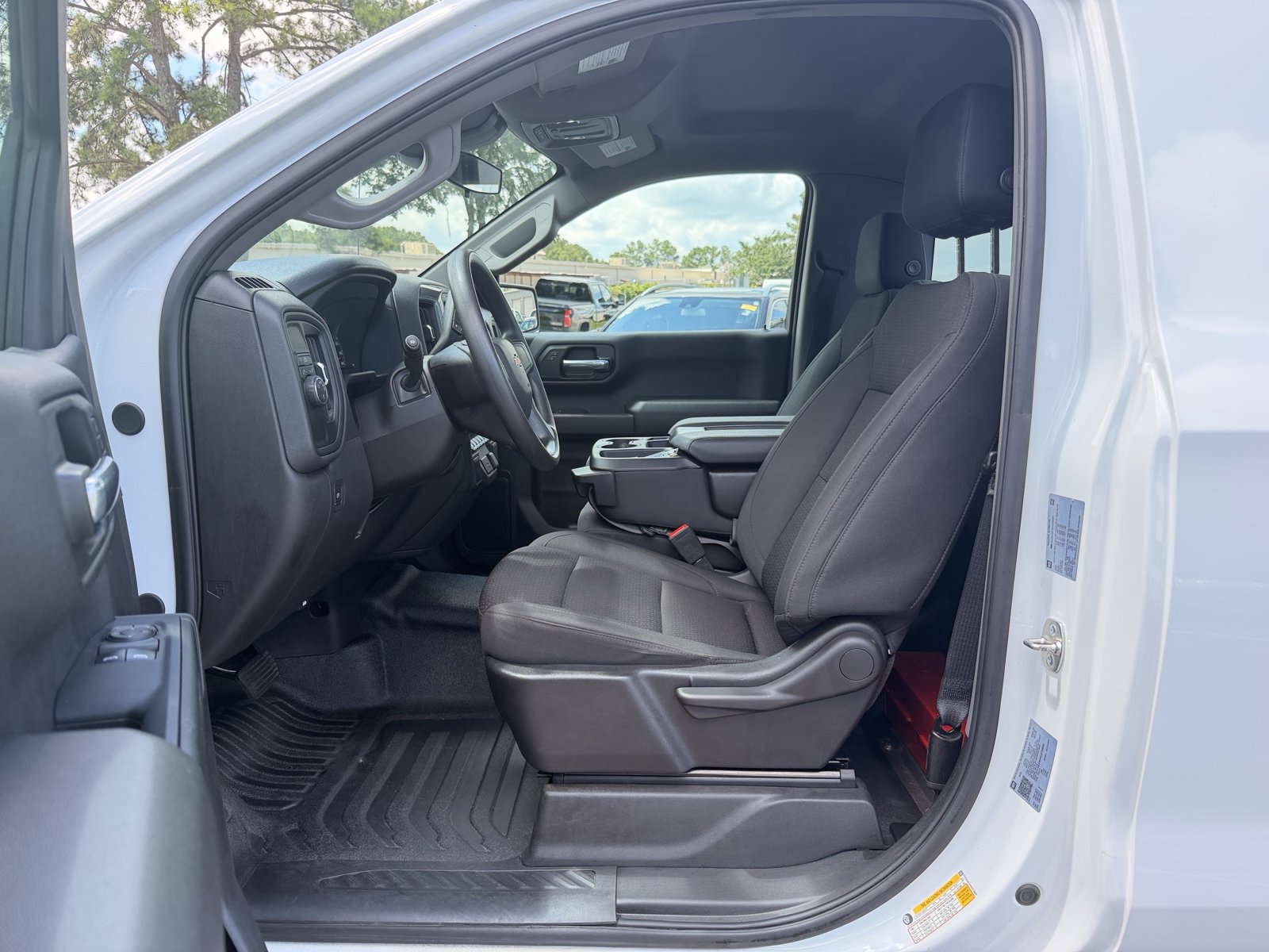 Used 2025 Chevrolet Silverado 1500 W/T RWD image 14