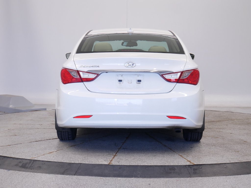 Used 2013 Hyundai Sonata GLS w/ Popular Equipment Pkg FWD image 4