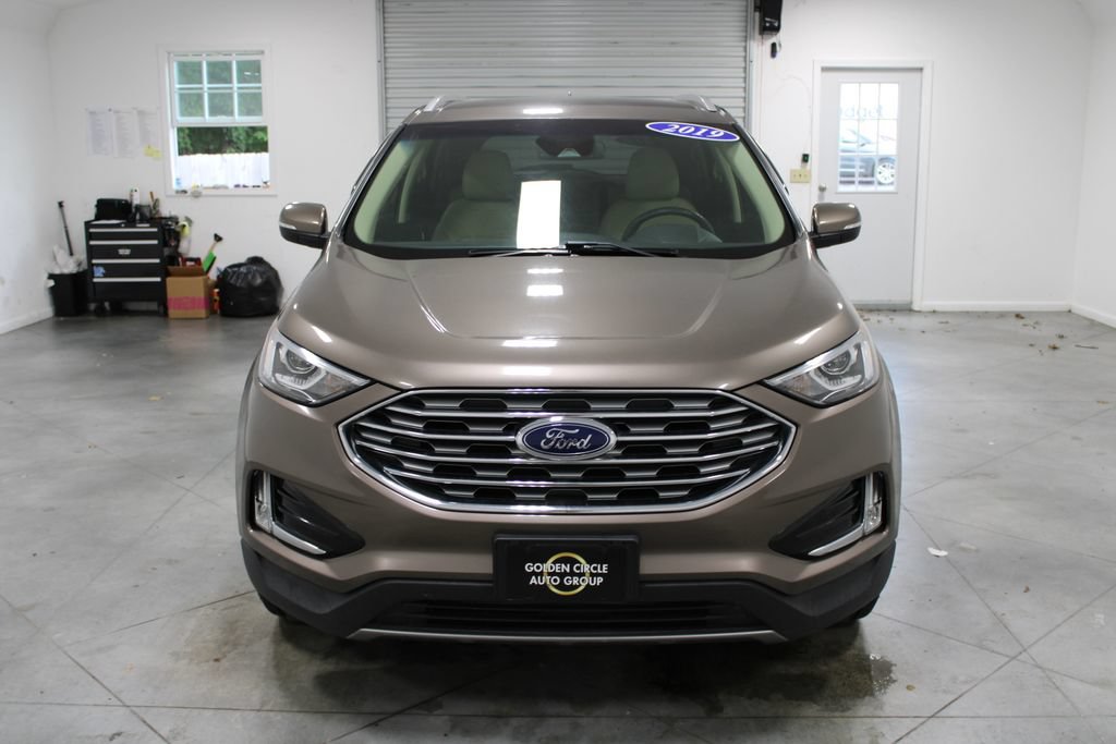 Used 2019 Ford Edge SEL w/ Equipment Group 201A FWD image 3