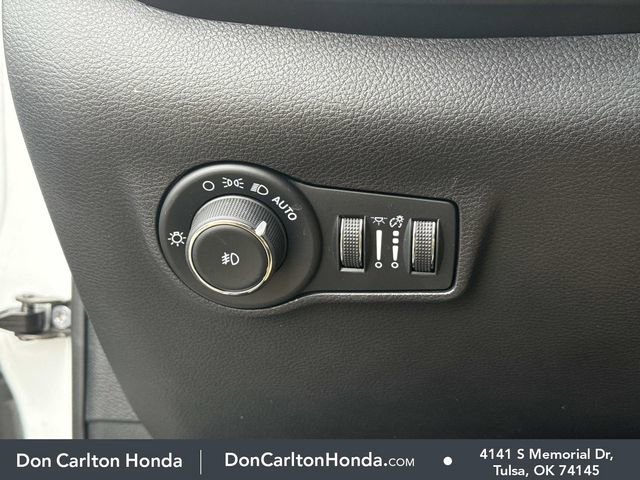 Used 2024 Jeep Compass Latitude AWD/4WD image 27