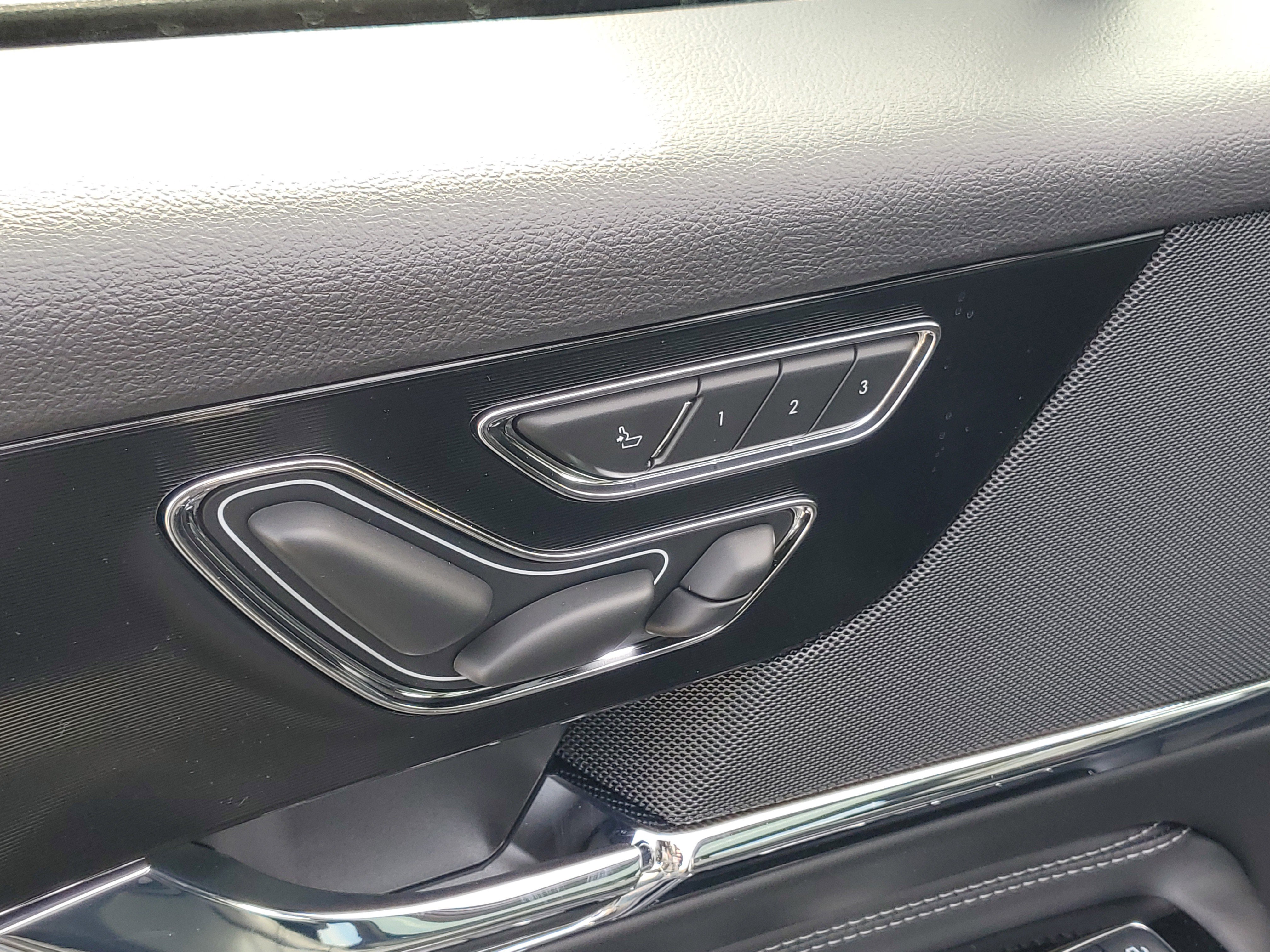 New 2026 Lincoln Corsair Grand Touring image 9