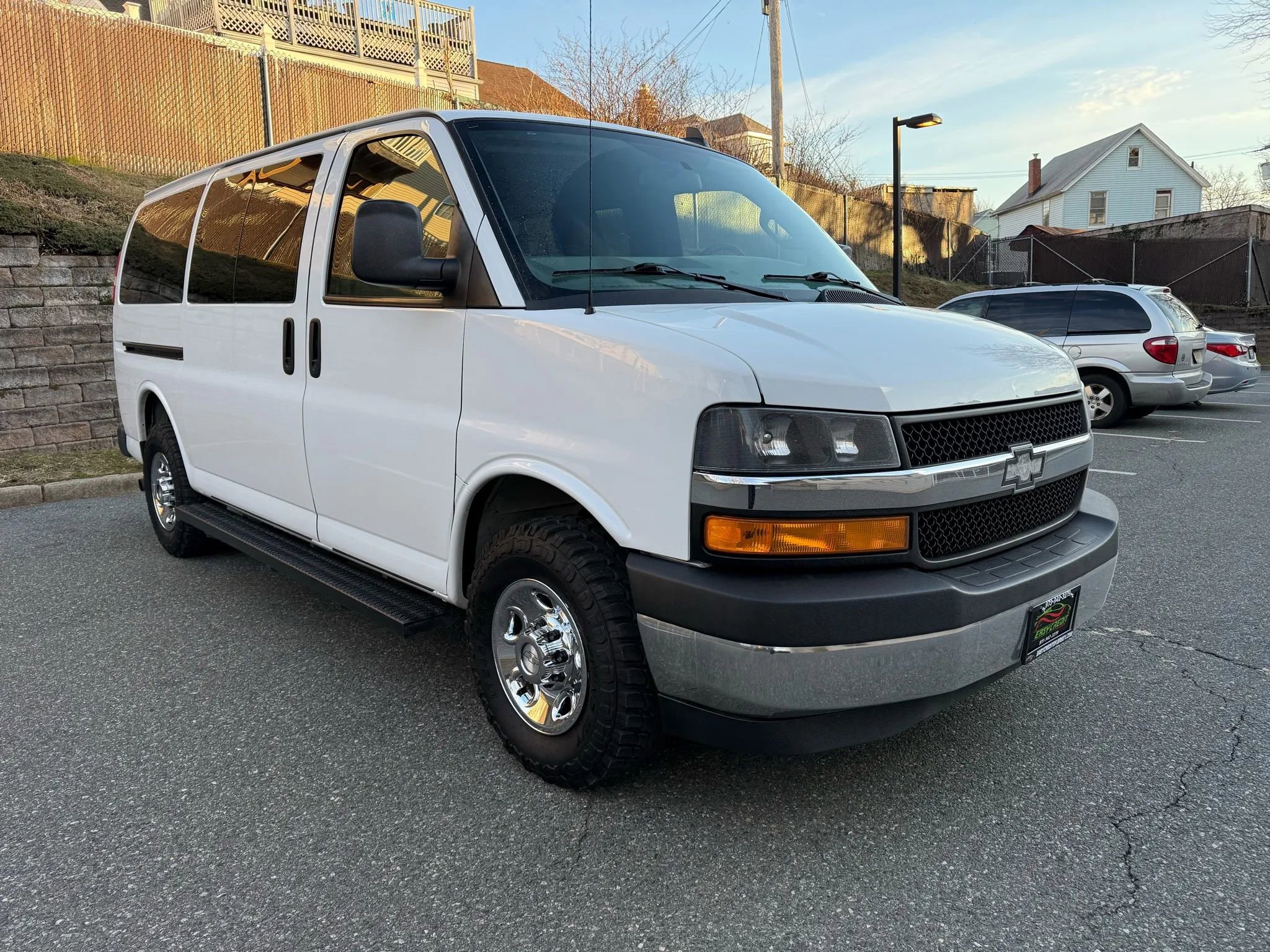Used 2018 Chevrolet Express 3500 LT w/ LT Preferred Equipment Group image 11