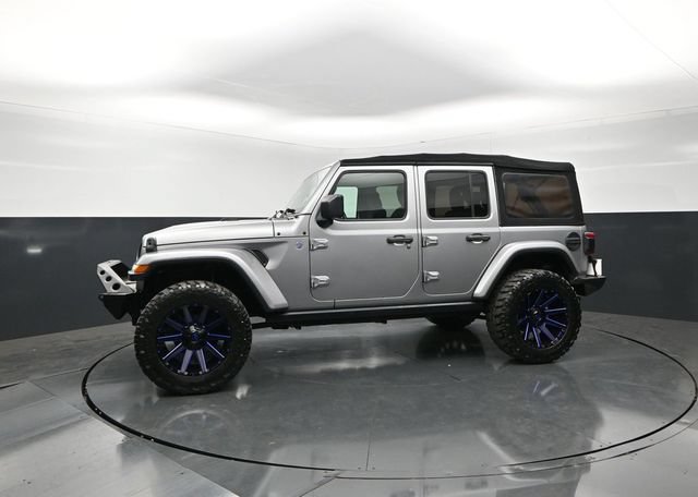 Used 2019 Jeep Wrangler Unlimited Sahara AWD/4WD image 3