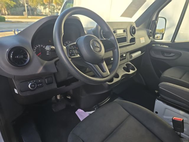 Used 2023 Mercedes-Benz Sprinter 2500 image 15