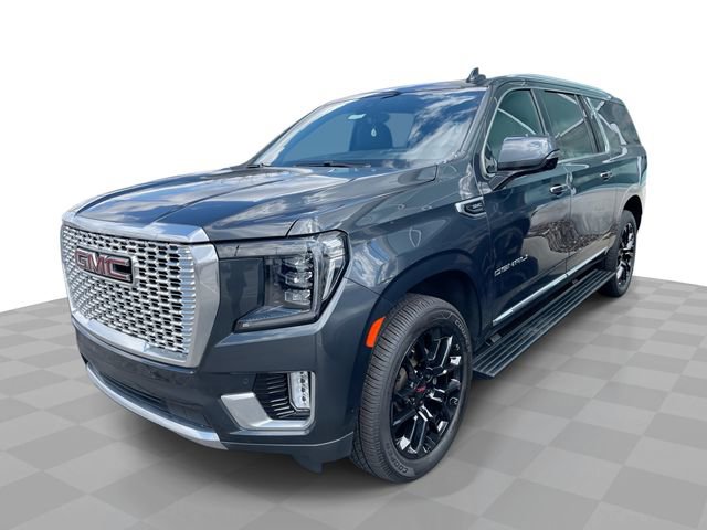 Used 2022 GMC Yukon XL Denali w/ Advanced Technology Package AWD/4WD image 1