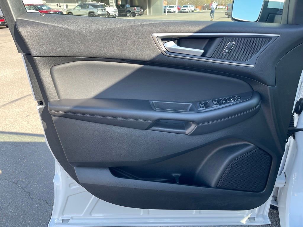 Used 2024 Ford Edge SEL image 15