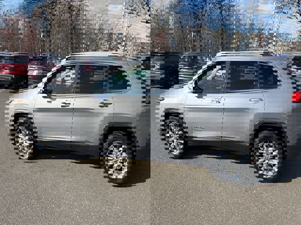 Used 2015 Jeep Cherokee Limited image 19