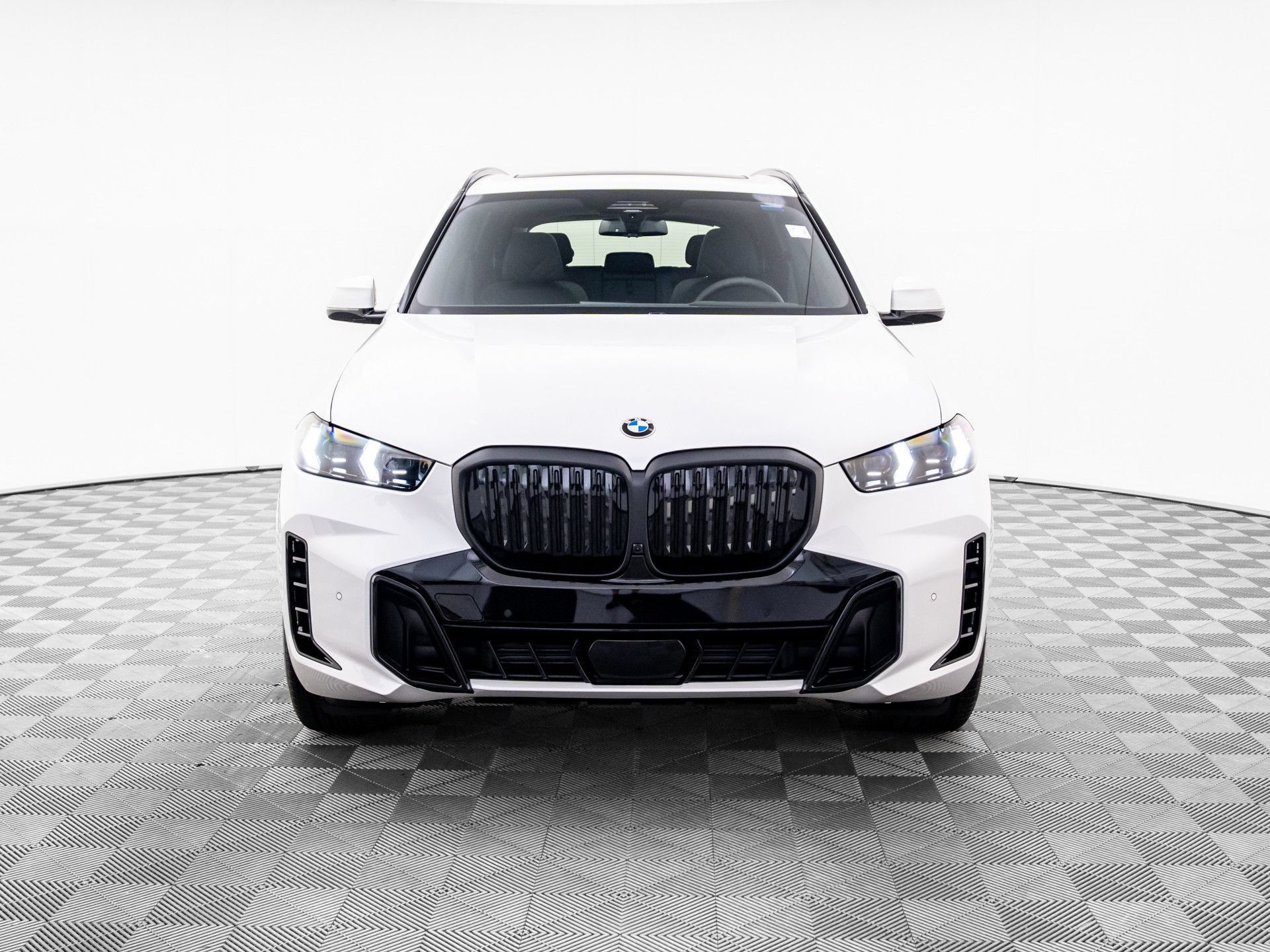 Used 2026 BMW X5 xDrive40i w/ M Sport Package AWD/4WD image 9