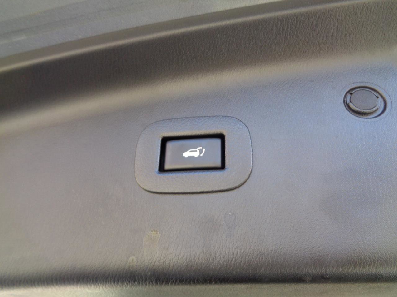 Used 2017 Nissan Armada SV w/ Driver Package image 28