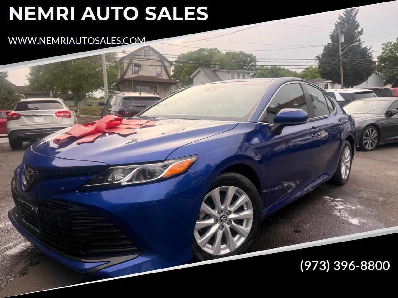 Used 2018 Toyota Camry LE FWD image 1