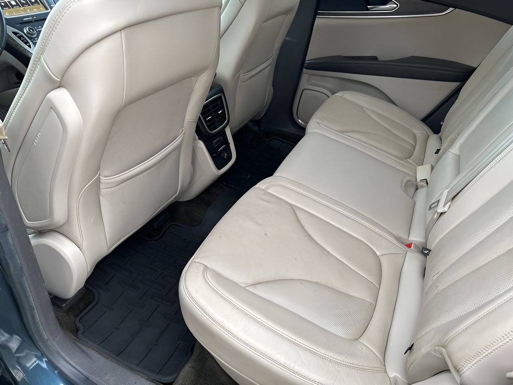 Used 2016 Lincoln MKX Reserve w/ Technology Package image 18