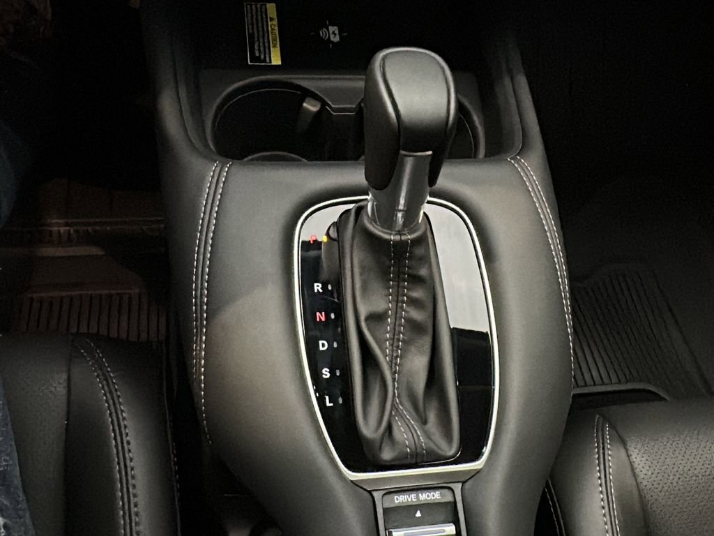 Certified 2025 Honda HR-V EX-L image 31