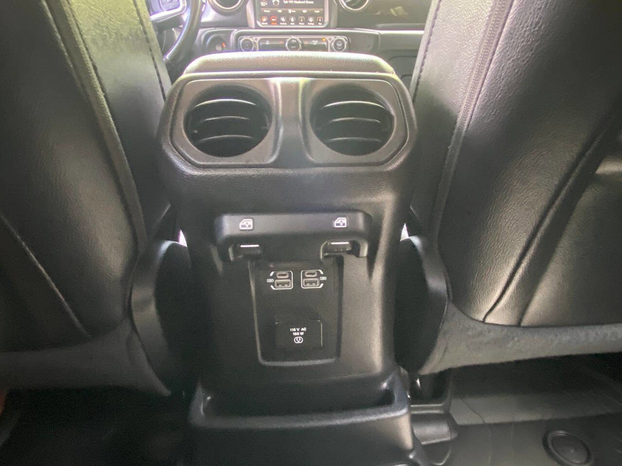 Used 2021 Jeep Wrangler Unlimited Sahara image 22