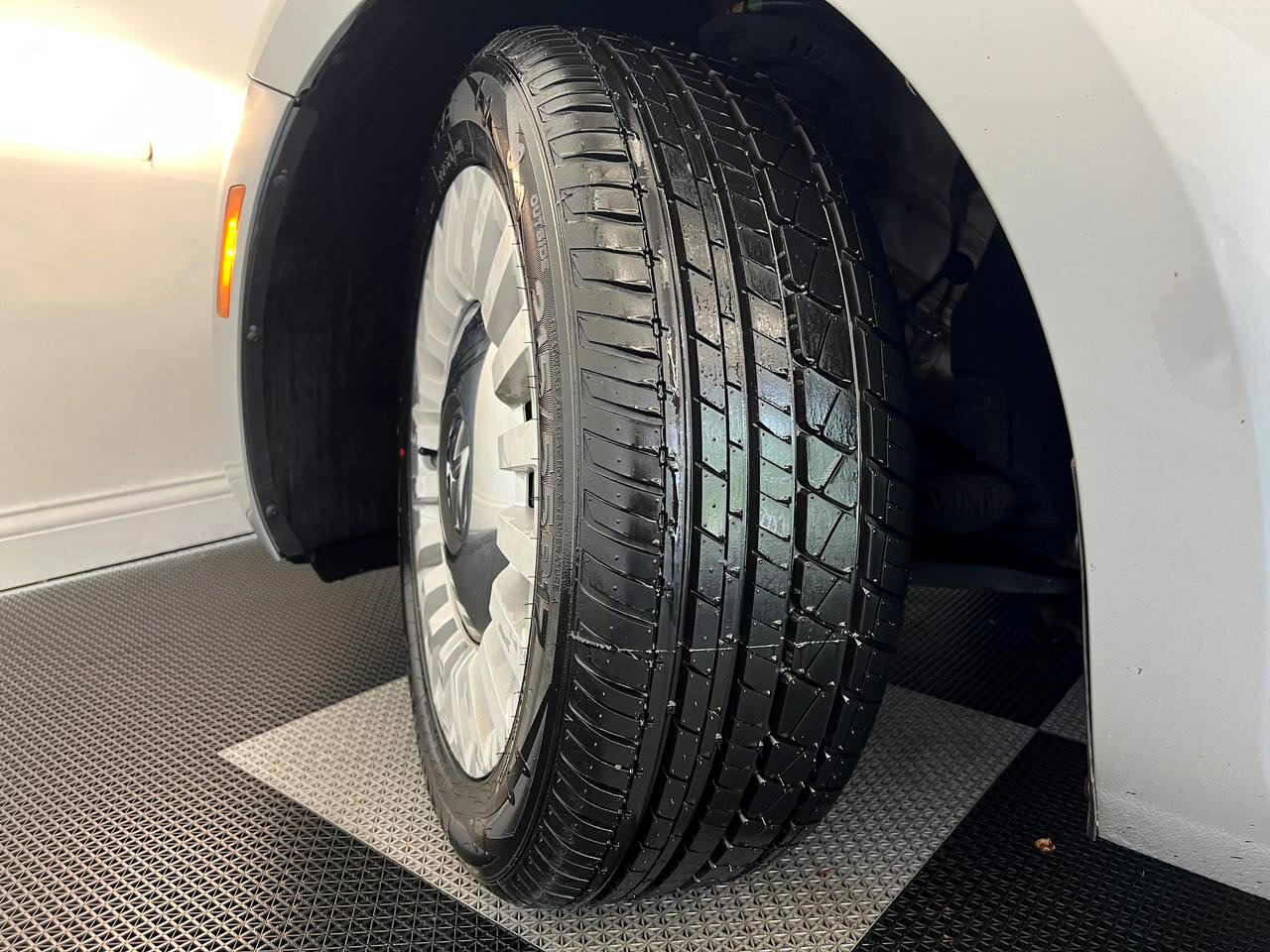 Used 2013 Volkswagen Beetle 2.5 image 26