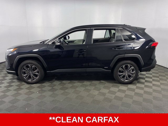 Used 2025 Toyota RAV4 XLE Premium AWD/4WD image 5
